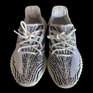 YEEZY BOOST 350 V2
